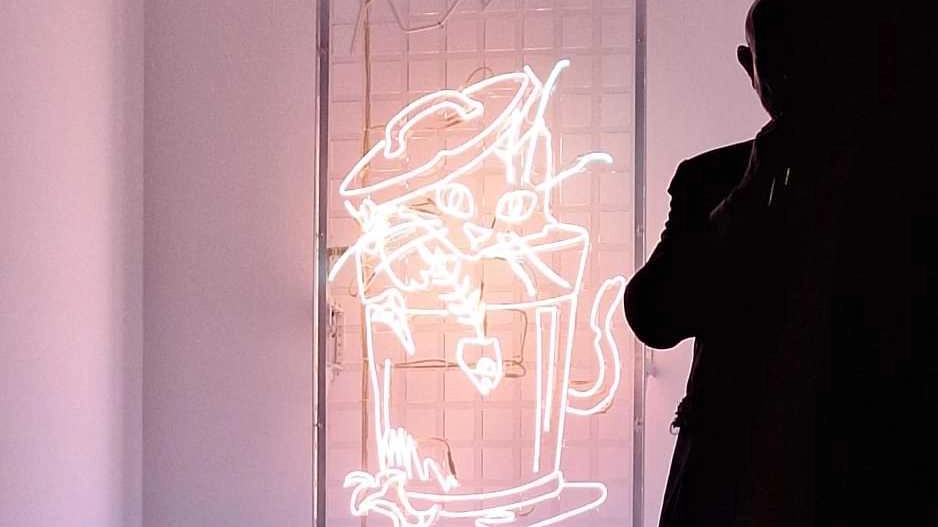 La mostra "Yours mine" del collettivo Rm inaugura la nuova stagione espositiva di Platea, con 5 collettivi artistici diversi esposti a Lodi fino a dicembre. Palazzo Bronzo sostituisce la mostra di Mariateresa Sartori a Platea Project.