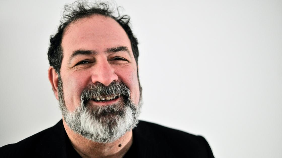 la ricerca della felicità di federico sirianni approda a milano