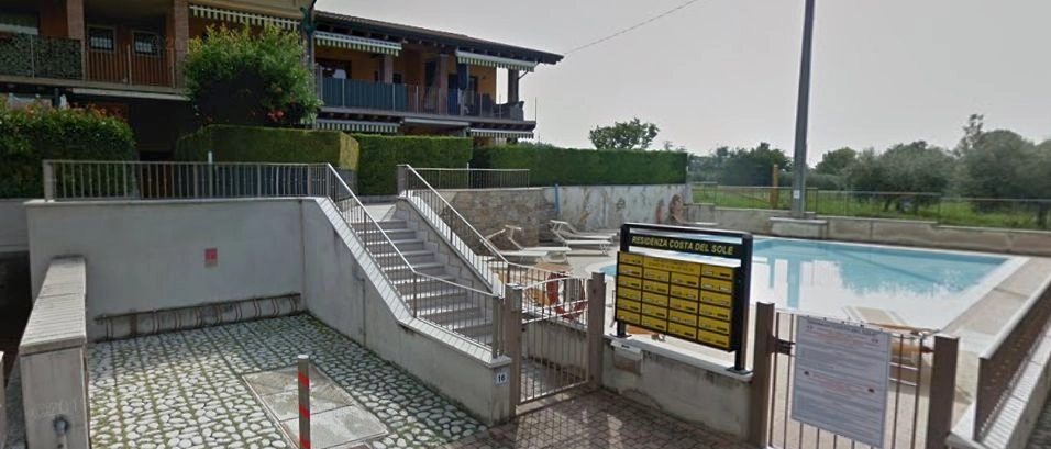 La tragedia del piccolo Tommaso: morto a 2 anni dopo essere caduto in piscina