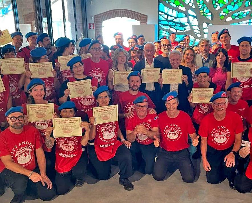 I City Angels “in servizio”. L’esercito di volontari pronti a pattugliare la città I City Angels “in servizio”. L’esercito di volontari pronti a pattugliare la città