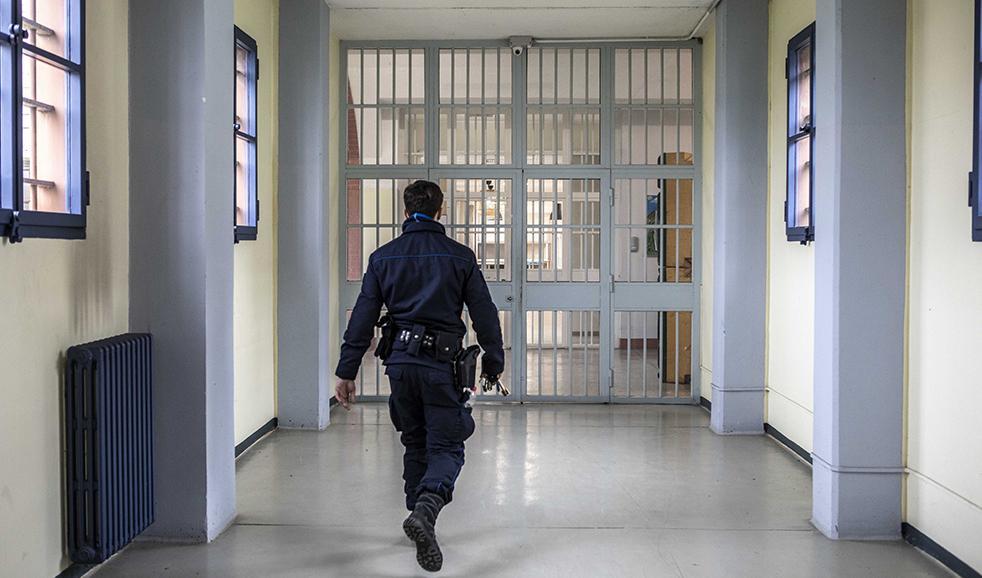 Condanne per 15 anni ma nemmeno un giorno in cella: la “ladra dei record” ora finisce in carcere Condanne per 15 anni ma nemmeno un giorno in cella: la “ladra dei record” ora finisce in carcere
