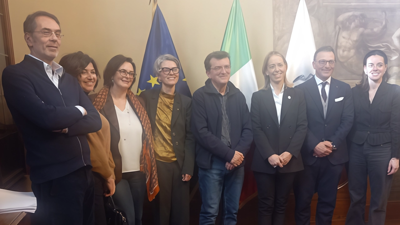 Sono due i grandi gruppi di Msna nel Bresciano: gli egiziani, la maggior parte, ed i tunisini, una parte... Sono due i grandi gruppi di Msna nel Bresciano: gli egiziani, la maggior parte, ed i tunisini, una parte...