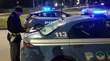 All’alba di ieri, la Polizia di Stato ha arrestato per spaccio a Legnano un cittadino italiano di 26 anni, con... All’alba di ieri, la Polizia di Stato ha arrestato per spaccio a Legnano un cittadino italiano di 26 anni, con...