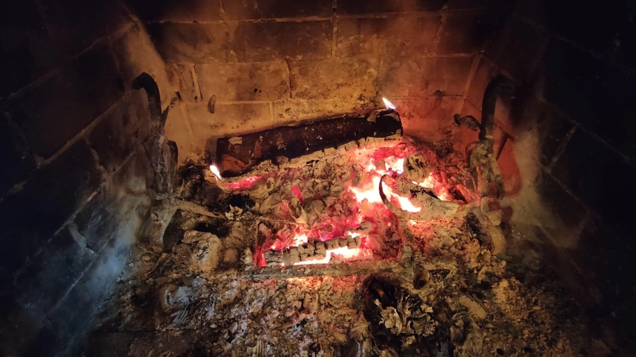 Causa dell'intossicazione un braciere lasciato acceso (foto di repertorio) Causa dell'intossicazione un braciere lasciato acceso (foto di repertorio)