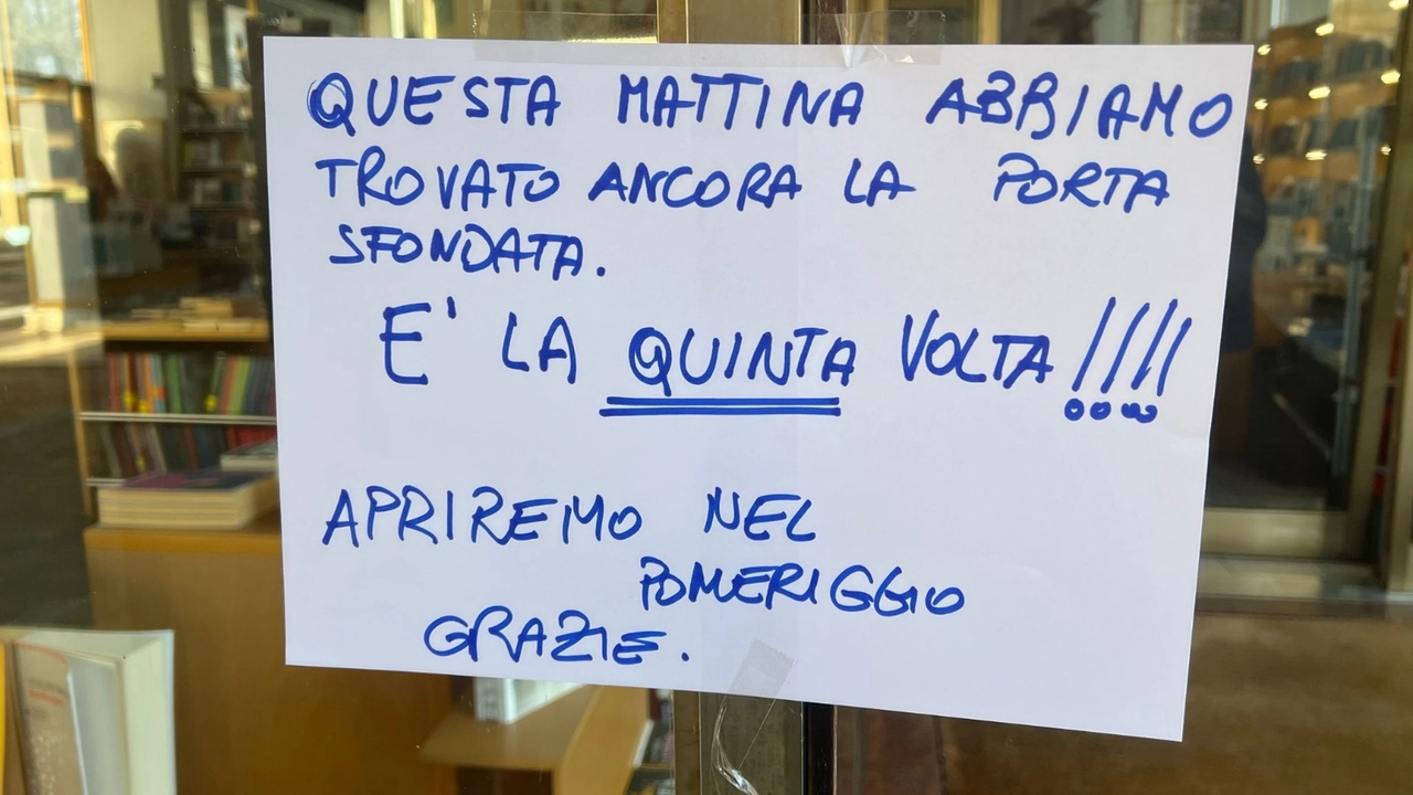 Legnano, furto alla libreria Nuova Terra Legnano, furto alla libreria Nuova Terra