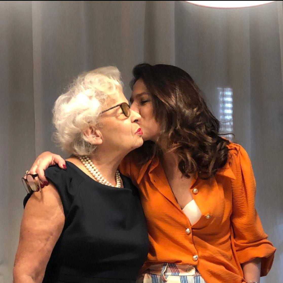 Teresa Meneghetti con la figlia Silvia Bindella