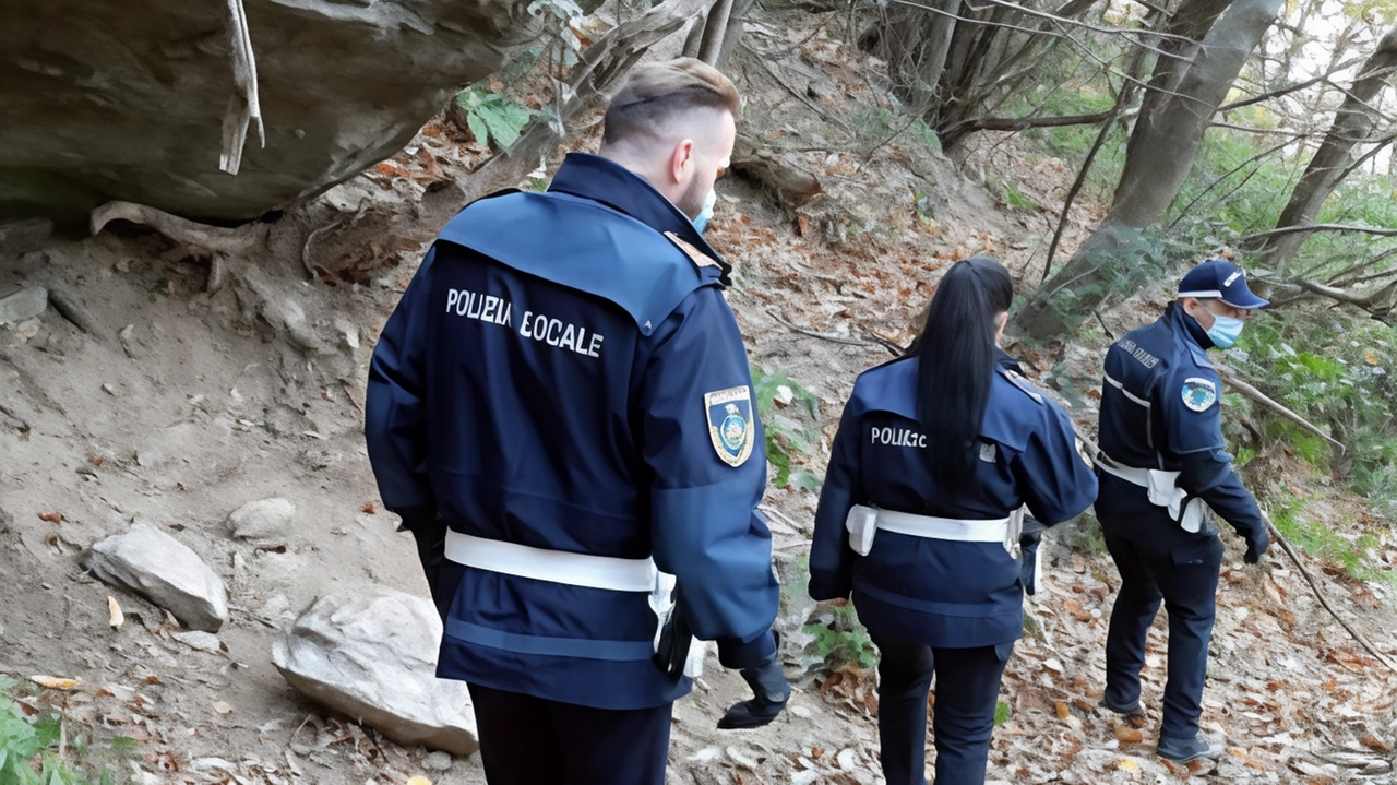 La sindaca di Colico chiede una riflessione sul fenomeno ai suoi concittadini. La retata fra droga, armi e accampamenti diventa un viaggio nell’abisso .