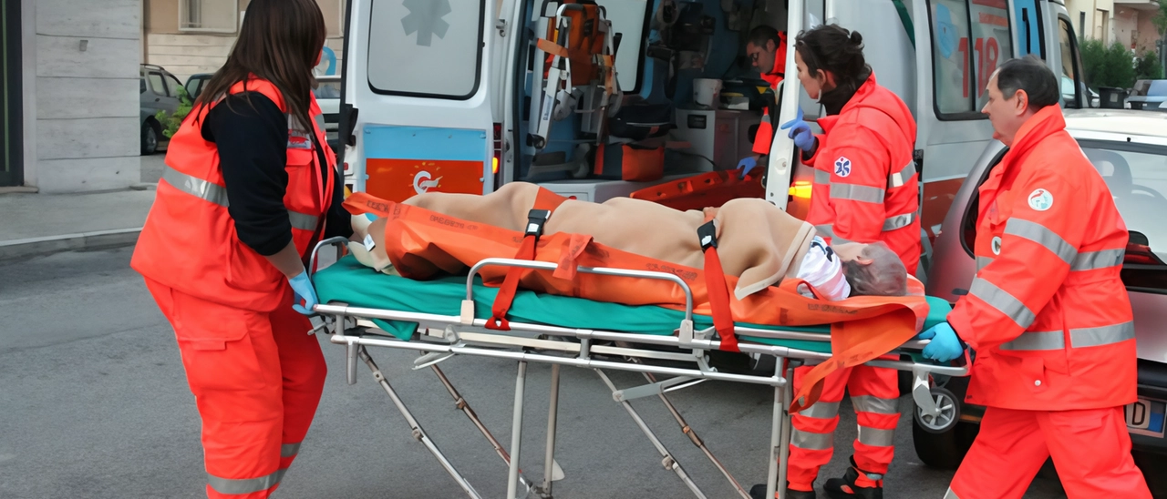 Negli equipaggi delle ambulanze pure chi lavora in agenzie funebri