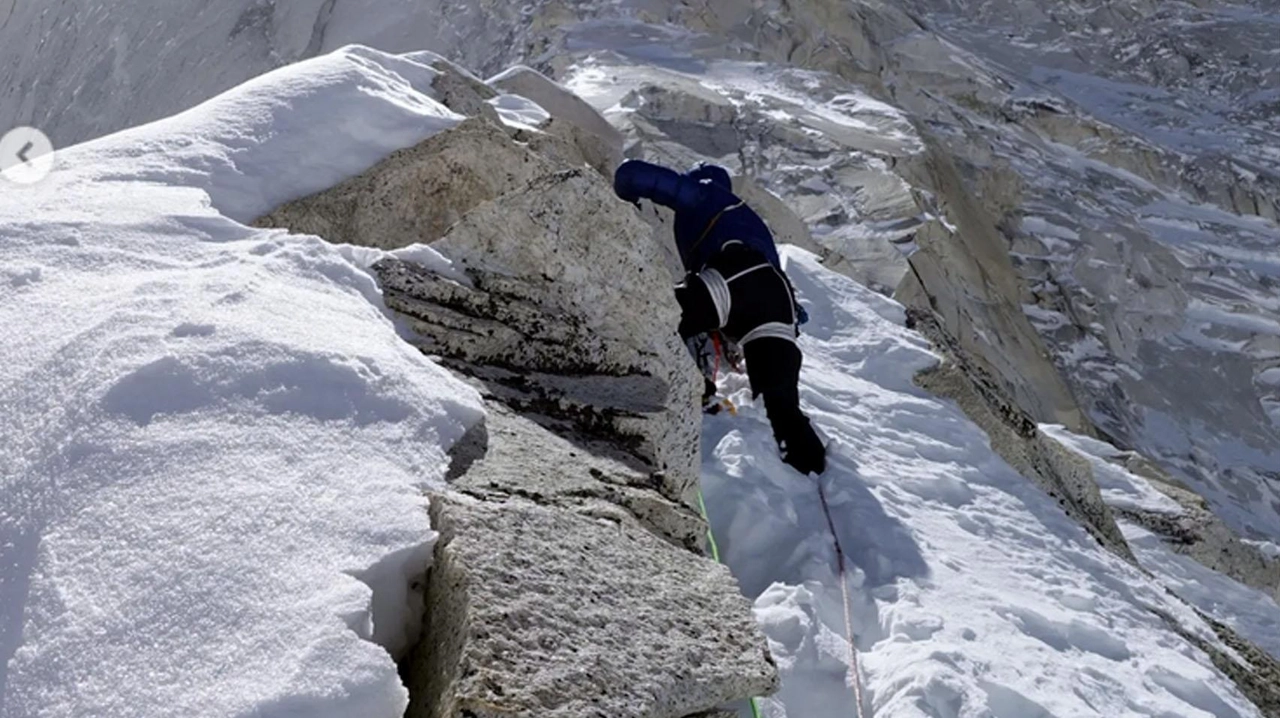 Luca Schiera, Luca Moroni e Giacomo Mauri stanno rientrando dall’India. La ripetizione della via di Tasker e Boardman in stile alpino resta un sogno Luca Schiera, Luca Moroni e Giacomo Mauri stanno rientrando dall’India. La ripetizione della via di Tasker e Boardman in stile alpino resta un sogno