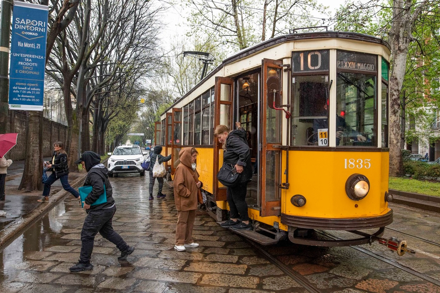 Vedere Milano con un viaggio sui suoi tram più storici