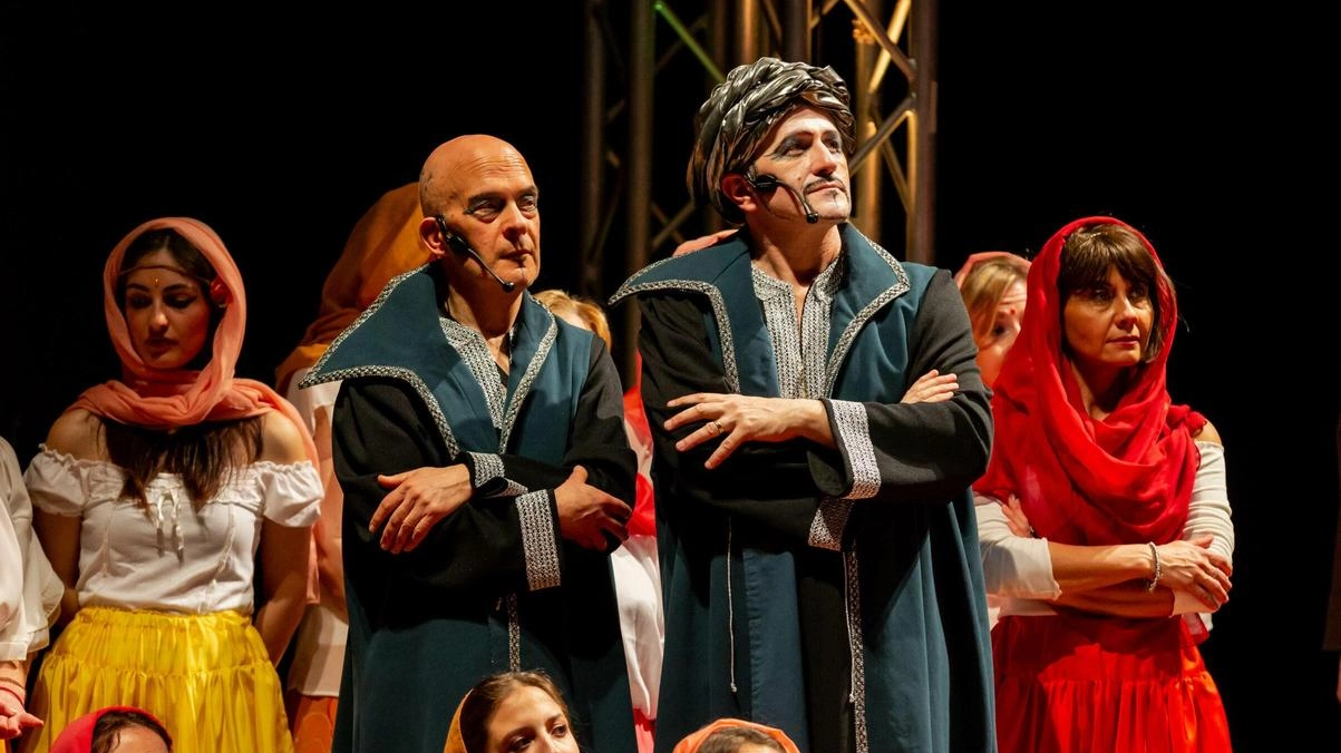 Gli attori della Compagnia Teatro Instabile in scena con il musical per bambini e famiglie “Aladin Don Dan“ a Lissone