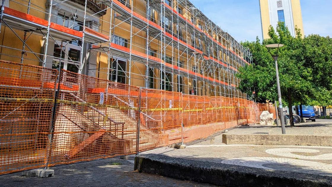 Via al restyling da 1,3 milioni. La storica scuola di via Manzoni avrà tetto e facciate nuove