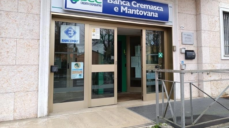 Malviventi in azione nella notte a Cornovecchio e Sergnano. Suona l’allarme e preferiscono desistere Malviventi in azione nella notte a Cornovecchio e Sergnano. Suona l’allarme e preferiscono desistere