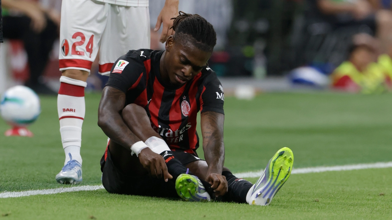 Rafael Leao si è fatto male dopo il gol: le sue condizioni saranno rivalutate a stretto giro Rafael Leao si è fatto male dopo il gol: le sue condizioni saranno rivalutate a stretto giro