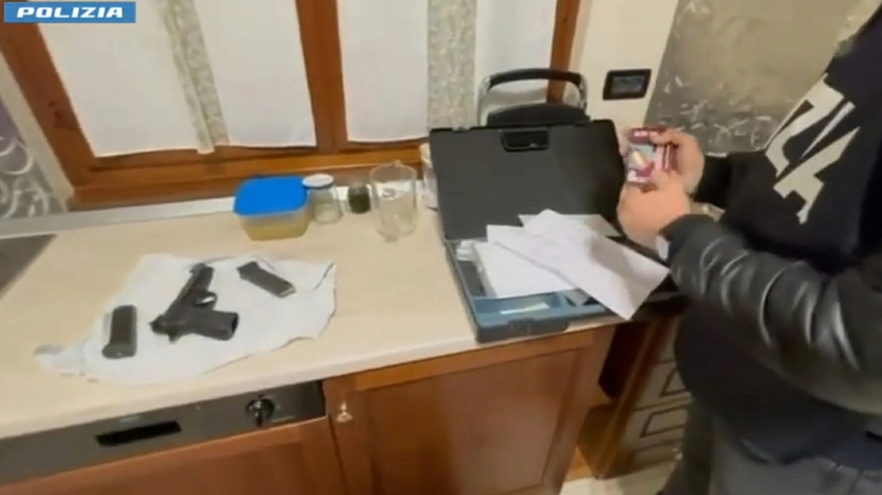 Brescia, arresti per estorsione Brescia, arresti per estorsione