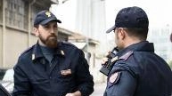 Arrestati ieri mattina dagli agenti della Polizia di Stato di Varese 4 giovani, età tra i 18 e i... Arrestati ieri mattina dagli agenti della Polizia di Stato di Varese 4 giovani, età tra i 18 e i...