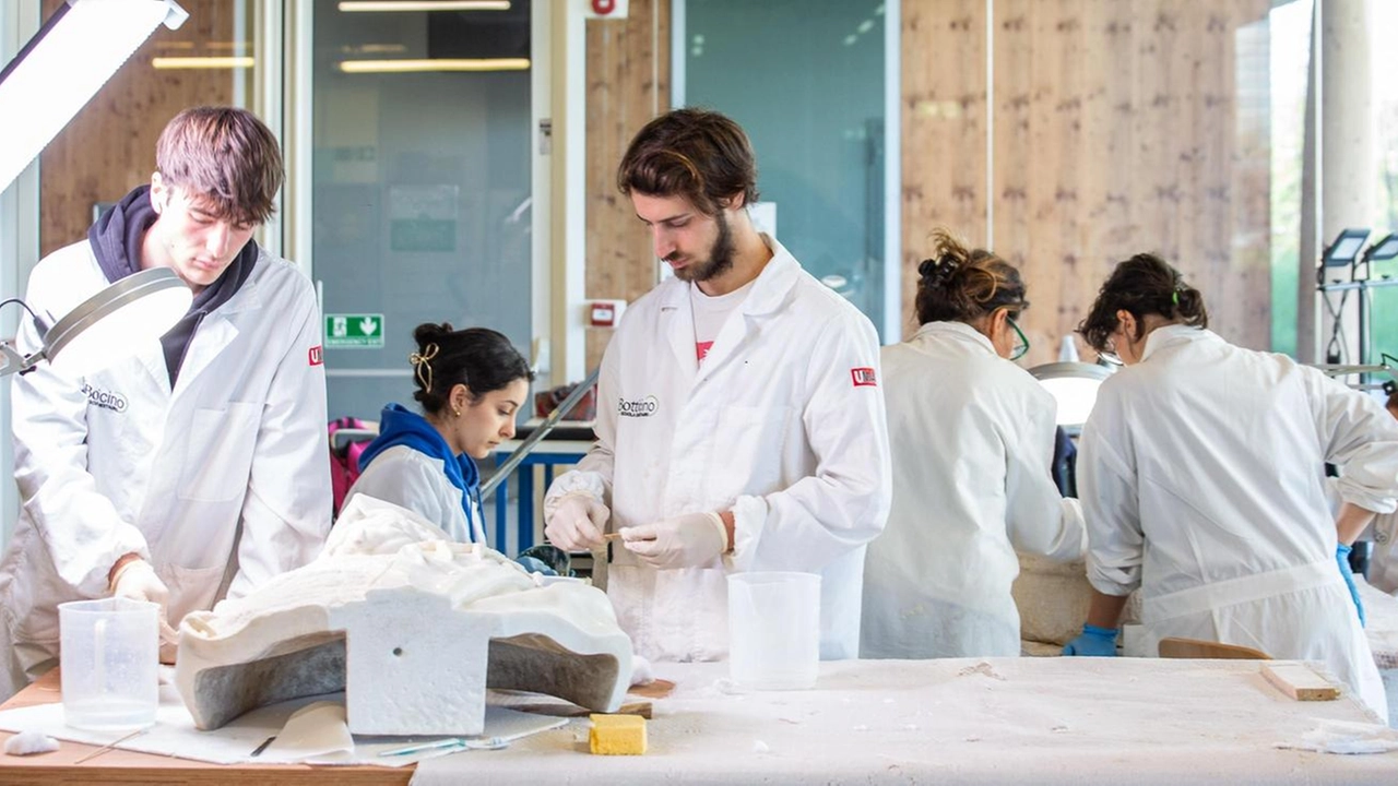 Scuola dei miracoli d’arte. Botticino e la bellezza trasmessa con il cuore alle nuove generazioni