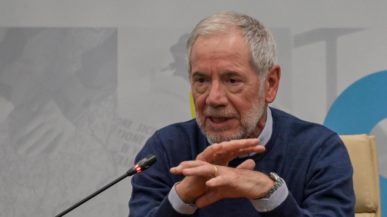 Guido Bertolaso, 75 anni, assessore (tecnico) al Welfare della Regione Lombardia Guido Bertolaso, 75 anni, assessore (tecnico) al Welfare della Regione Lombardia