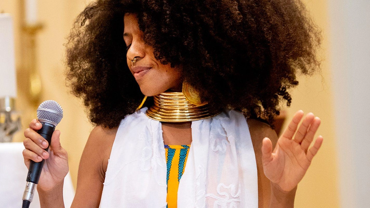 La cantante e musicista brasiliana Mirla Riomar sarà al festival Suoni Mobili