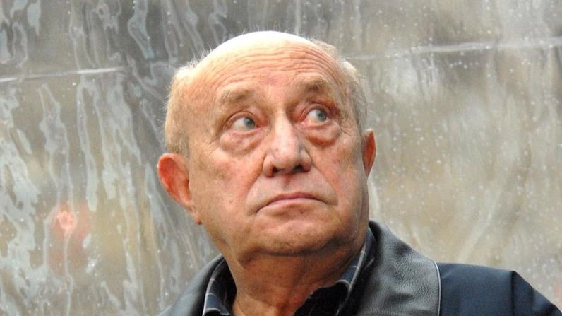 Don Lolli: "Ha risposto al dolore con creatività". Le parole di Mattarella: "Lascia un segno indelebile" Don Lolli: "Ha risposto al dolore con creatività". Le parole di Mattarella: "Lascia un segno indelebile"