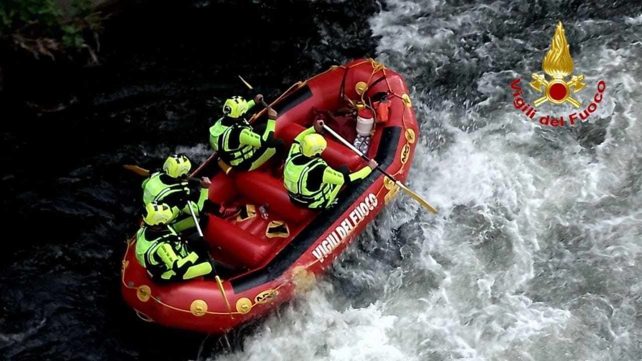 Risultata vana anche la mobilitazione dei vigili del fuoco specializzati in ricerche subacquee Risultata vana anche la mobilitazione dei vigili del fuoco specializzati in ricerche subacquee