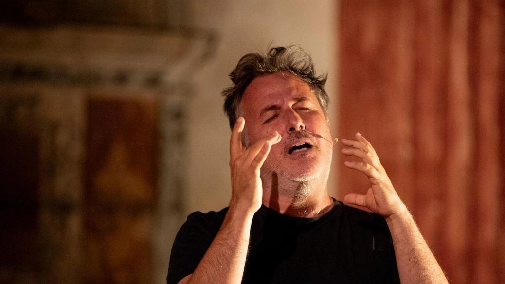 Da stasera al 17 aprile al Piccolo che coproduce lo spettacolo. Il drammaturgo è artista associato "Le bombe che uccisero Giovanni Falcone e Paolo Borsellino, vicende sulle quali non c’è verità".