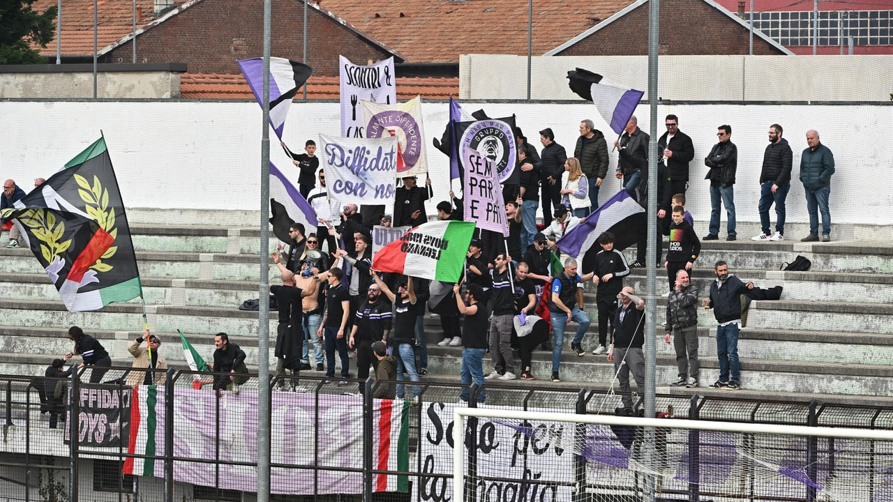 Gli ultras legnanesi non seguiranno più la squadra né in casa e nemmeno in trasferta Gli ultras legnanesi non seguiranno più la squadra né in casa e nemmeno in trasferta