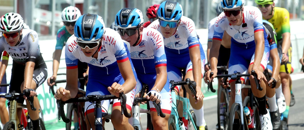 Società Ciclistica Cesano Maderno trionfa al Trofeo Nazionale Rosa con Cerame e Cassata