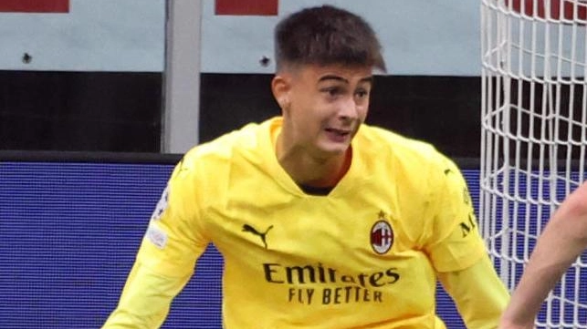 Il portiere Mike Maignan si è allenato in gruppo dopo la contusione alla coscia, potrebbe giocare il derby. Il giovane Lorenzo Torriani si è distinto in Champions, pronto per un nuovo debutto dopo essere stato terzo portiere della Primavera. Il portiere Mike Maignan si è allenato in gruppo dopo la contusione alla coscia, potrebbe giocare il derby. Il giovane Lorenzo Torriani si è distinto in Champions, pronto per un nuovo debutto dopo essere stato terzo portiere della Primavera.