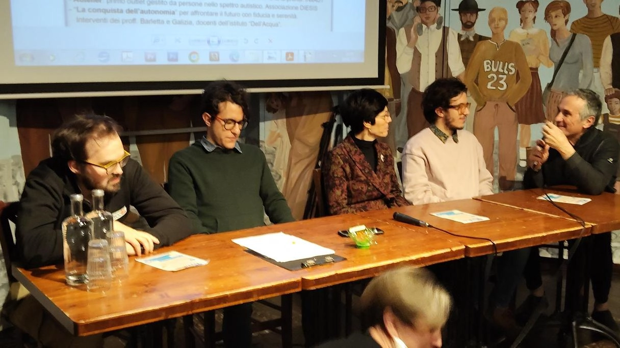 Oggi alle 21, all’Osteria La Tela, il terzo dei quattro incontri per raccontare storie di disabilità e di autonomia....