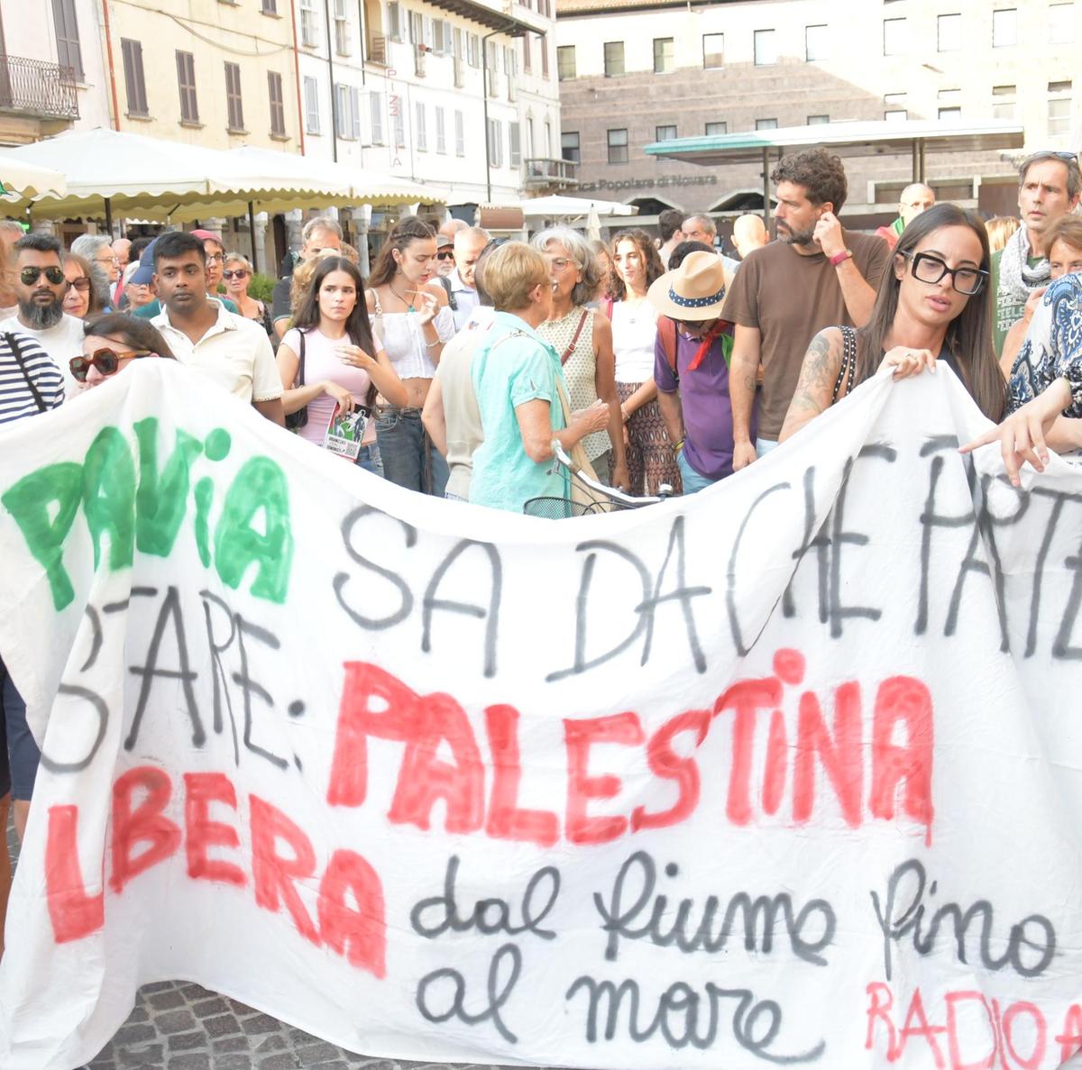 Dai pavesi 5,5 tonnellate di cibo per Gaza Dai pavesi 5,5 tonnellate di cibo per Gaza