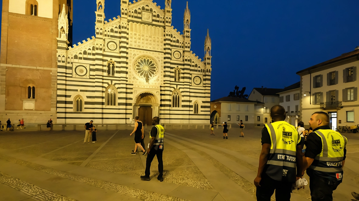 Il controverso servizio di vigilanza, partito a giugno in via sperimentale, si è concluso. In un mese e mezzo 80 ore di attività: diminuite le chiamate per bivacchi e imbrattamenti. Il controverso servizio di vigilanza, partito a giugno in via sperimentale, si è concluso. In un mese e mezzo 80 ore di attività: diminuite le chiamate per bivacchi e imbrattamenti.