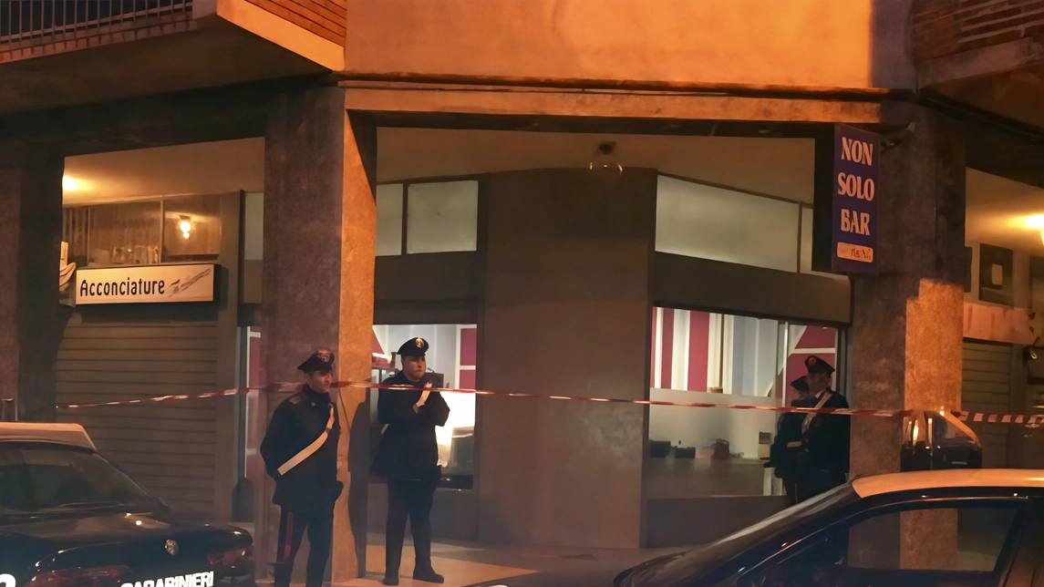 I carabinieri intervenuti a Desio sul luogo in cui il 14 novembre 2011 fu ucciso Paolo Vivacqua, rottamaio siciliano trapiantato in Brianza I carabinieri intervenuti a Desio sul luogo in cui il 14 novembre 2011 fu ucciso Paolo Vivacqua, rottamaio siciliano trapiantato in Brianza