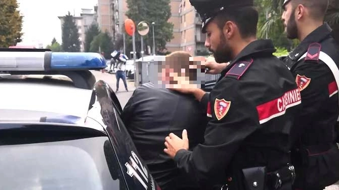 I carabinieri hanno eseguito l'ordinanza di custodia cautelare in carcere (foto di archivio) I carabinieri hanno eseguito l'ordinanza di custodia cautelare in carcere (foto di archivio)
