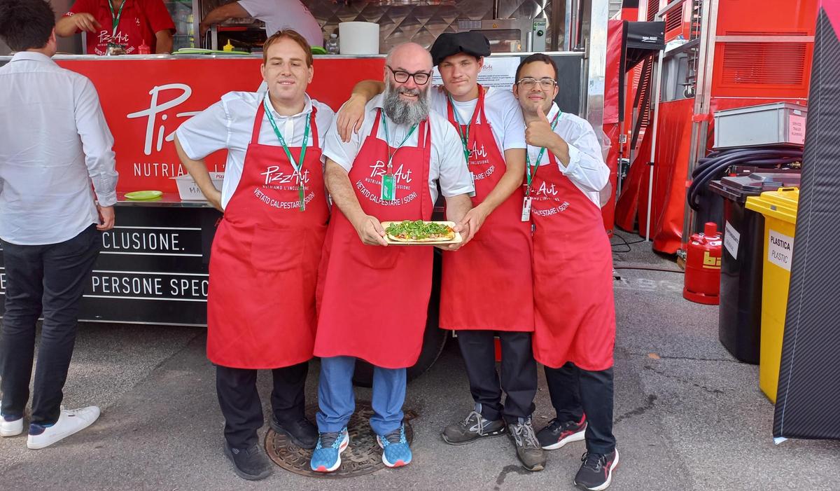 la pizza dei campioni di formula 1 la preparano i ragazzi di pizzaut
