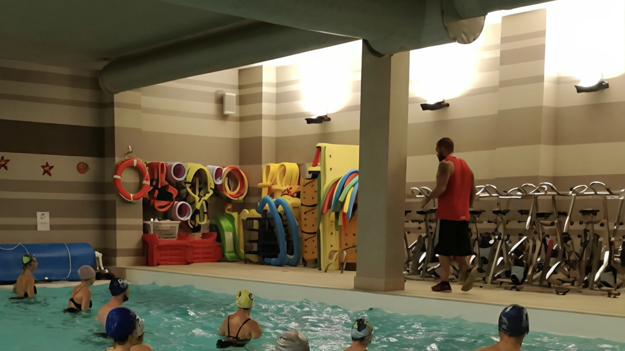 La piscina comunale di via Nazario Sauro al civico 30 a Verano Brianza è stata costretta a tenere chiusi i battenti per lavori imprevisti in una delle sue vasche La piscina comunale di via Nazario Sauro al civico 30 a Verano Brianza è stata costretta a tenere chiusi i battenti per lavori imprevisti in una delle sue vasche