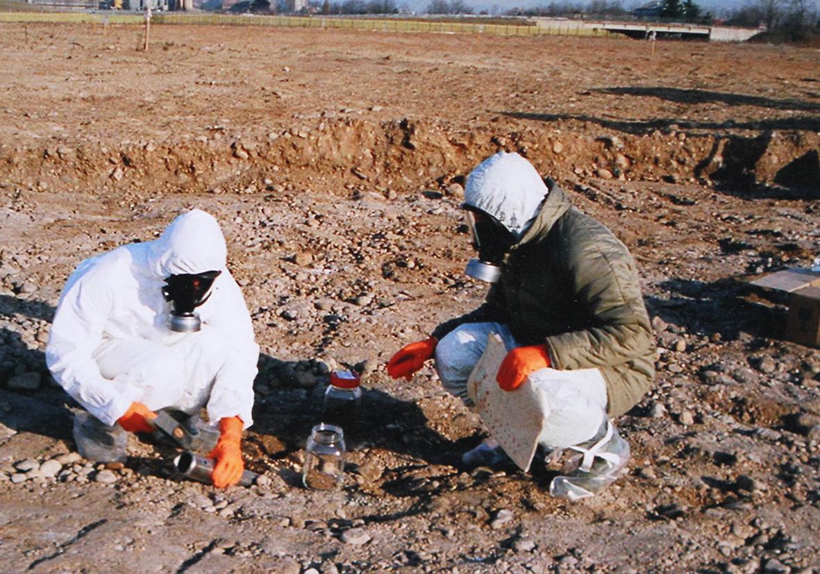 Bonifica della diossina, ambientalisti di Meda e Seveso all’attacco: “Risultati solo a fine lavori, questa non è trasparenza” Bonifica della diossina, ambientalisti di Meda e Seveso all’attacco: “Risultati solo a fine lavori, questa non è trasparenza”