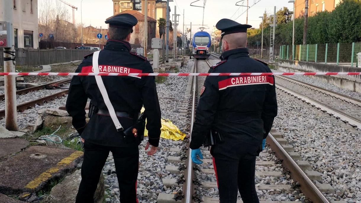Sul posto i carabinieri (foto di repertorio) Sul posto i carabinieri (foto di repertorio)