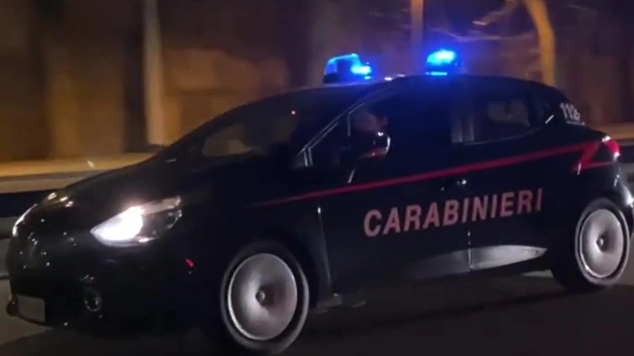 Sul posto sono intervenuti i carabinieri (Archivio) Sul posto sono intervenuti i carabinieri (Archivio)