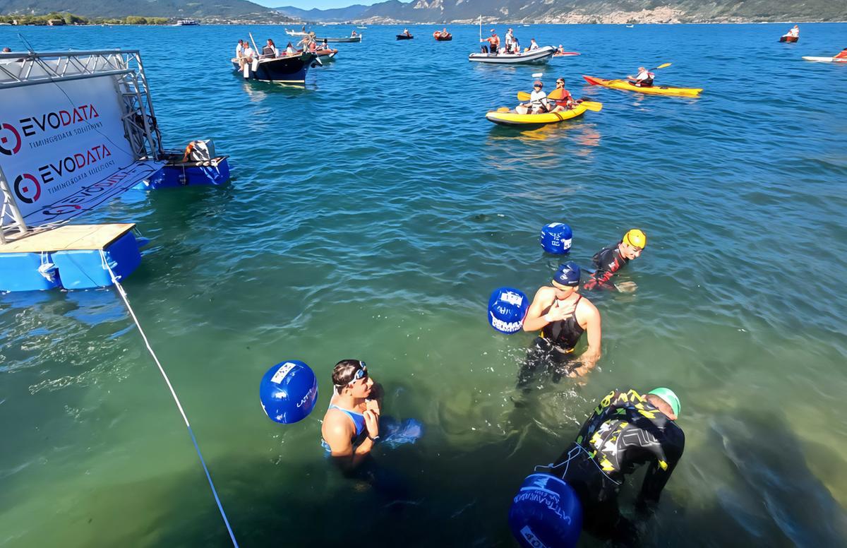 La Traversata dell’Iseo. Il vincitore quindicenne:: "Mai nuotato nel lago. Che impegno le correnti"