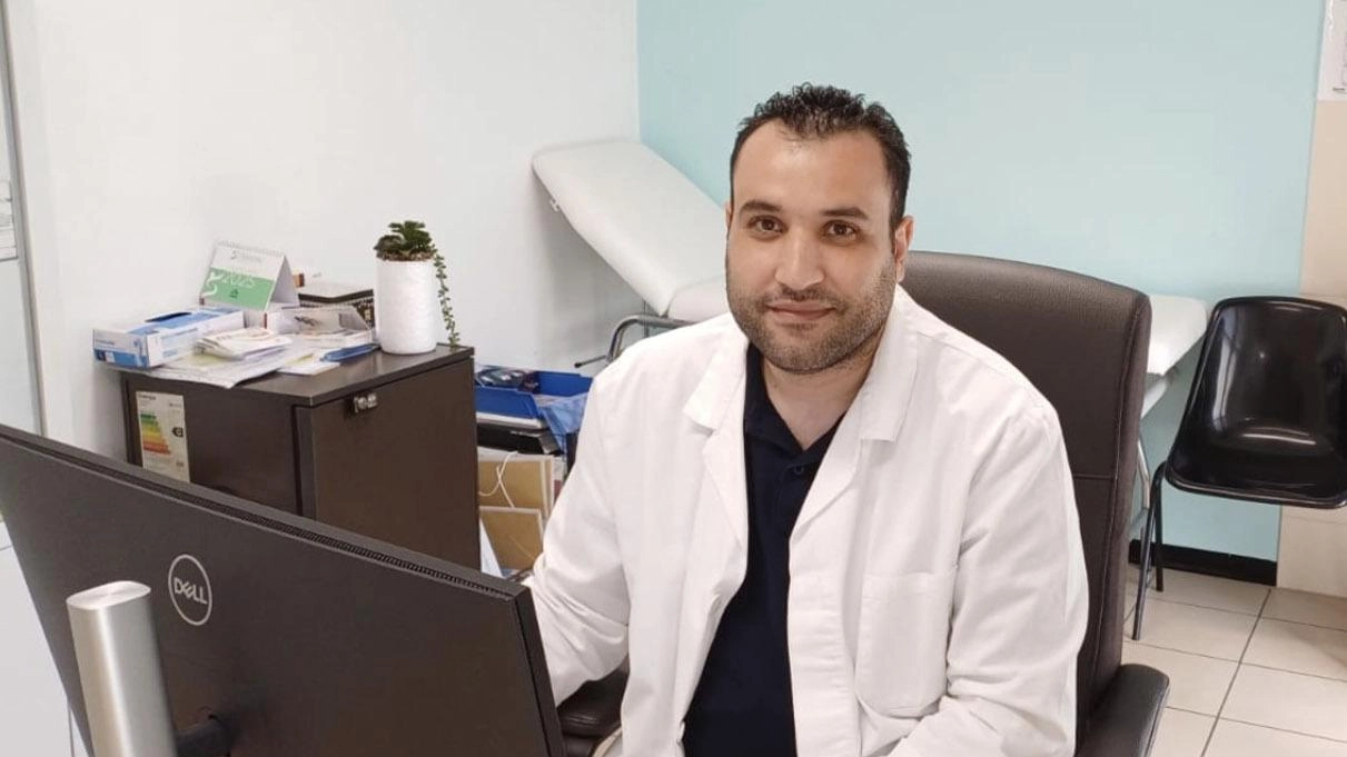 Il medico di base Ahmed Wahdan in servizio a Pieve Emanuele
