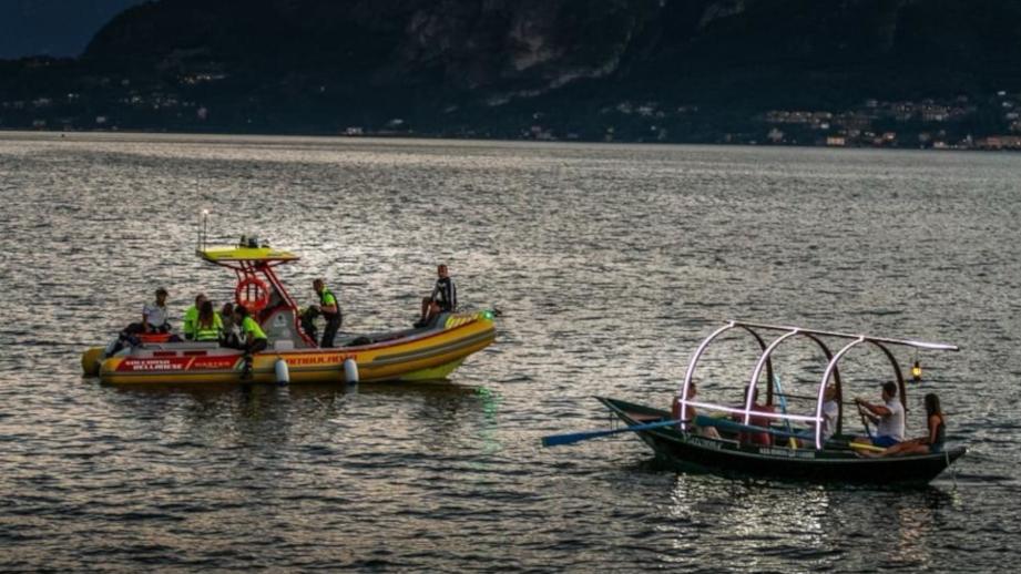 Il lago di Como come Venezia: a Bellano i soccorsi arrivano con l’idroambulanza