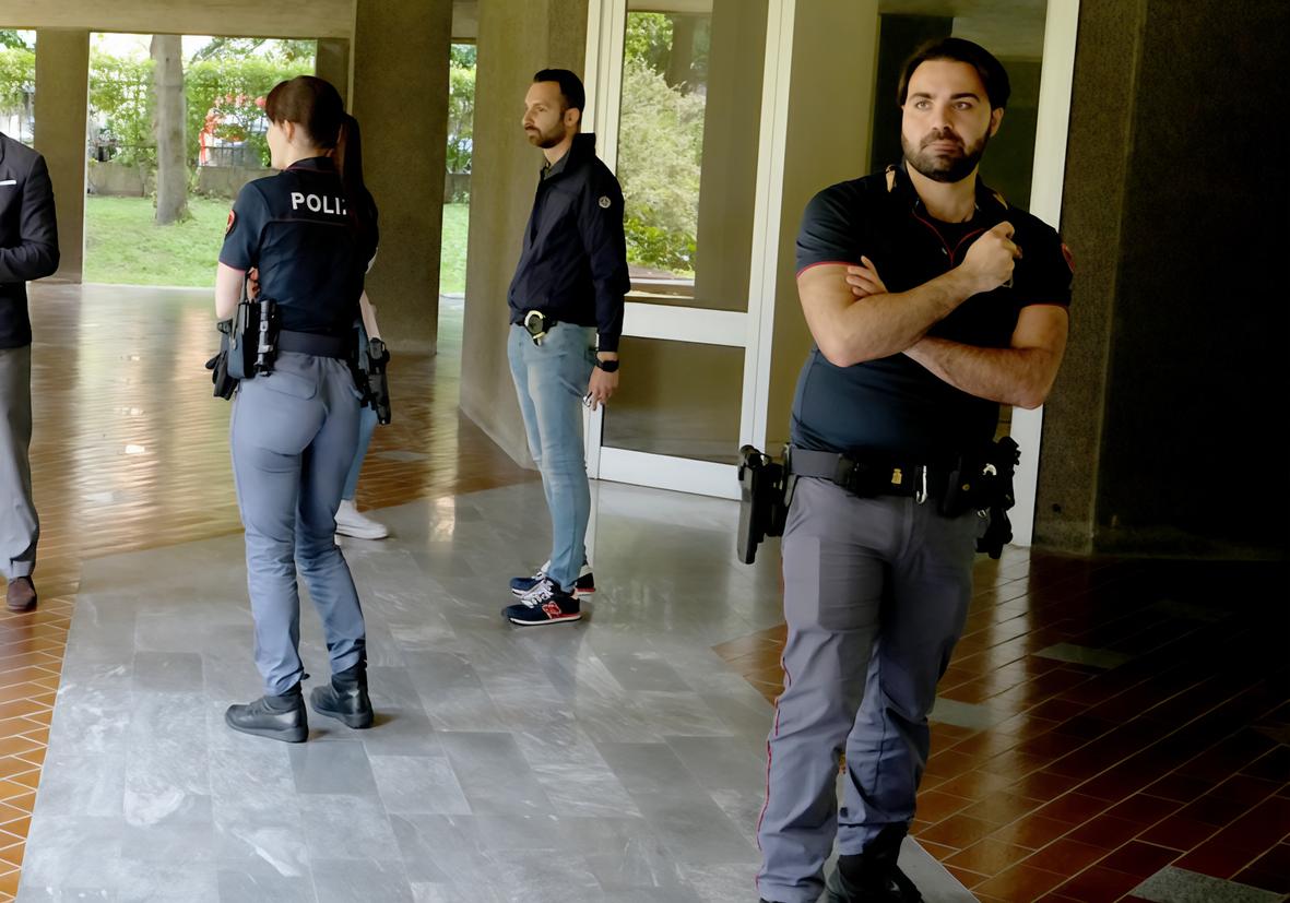 Sotto sorveglianza per spaccio ma in casa una centrale della droga Sotto sorveglianza per spaccio ma in casa una centrale della droga