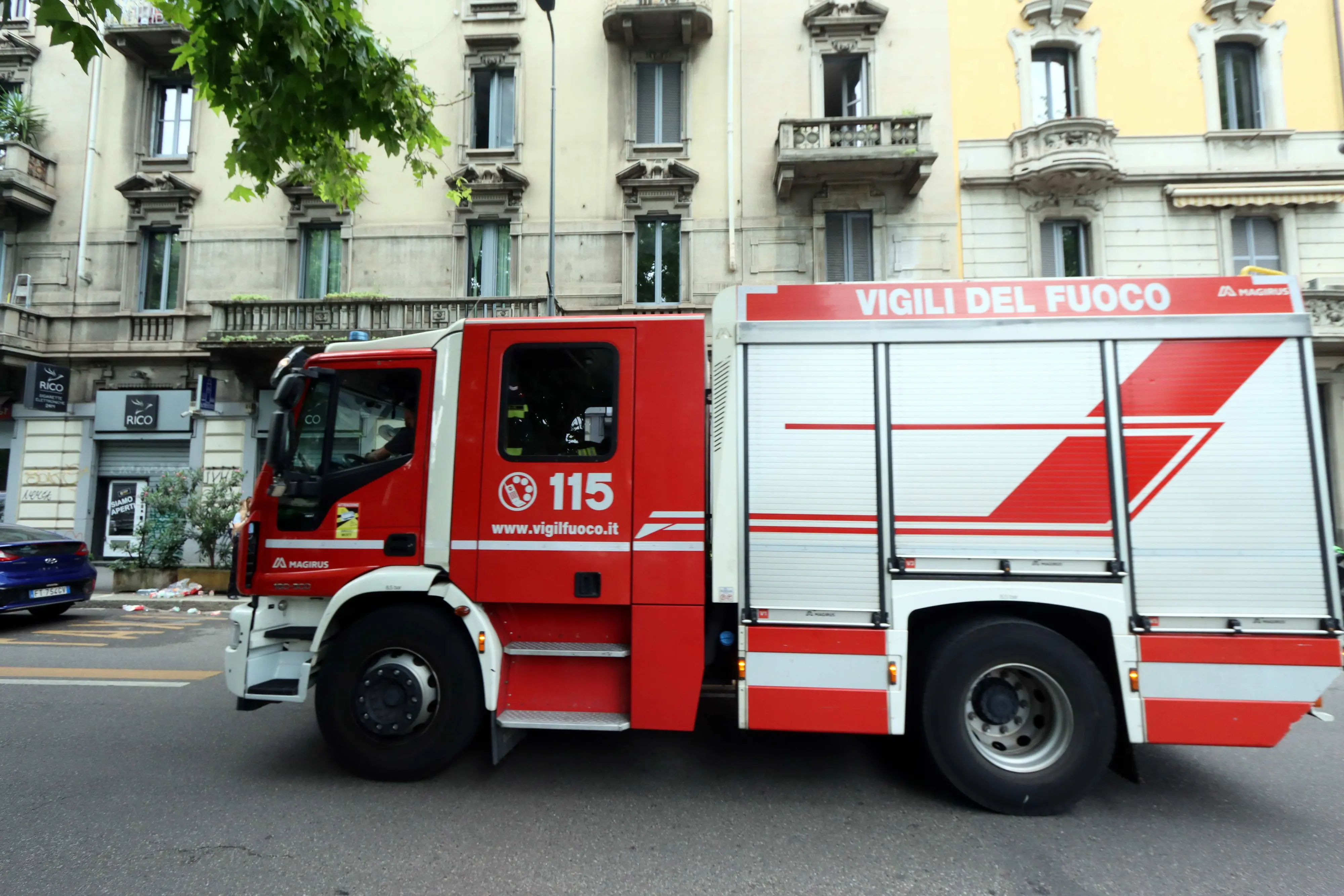 Forte odore di gas nella zona della Martesana: vigili del fuoco e tecnici in azione