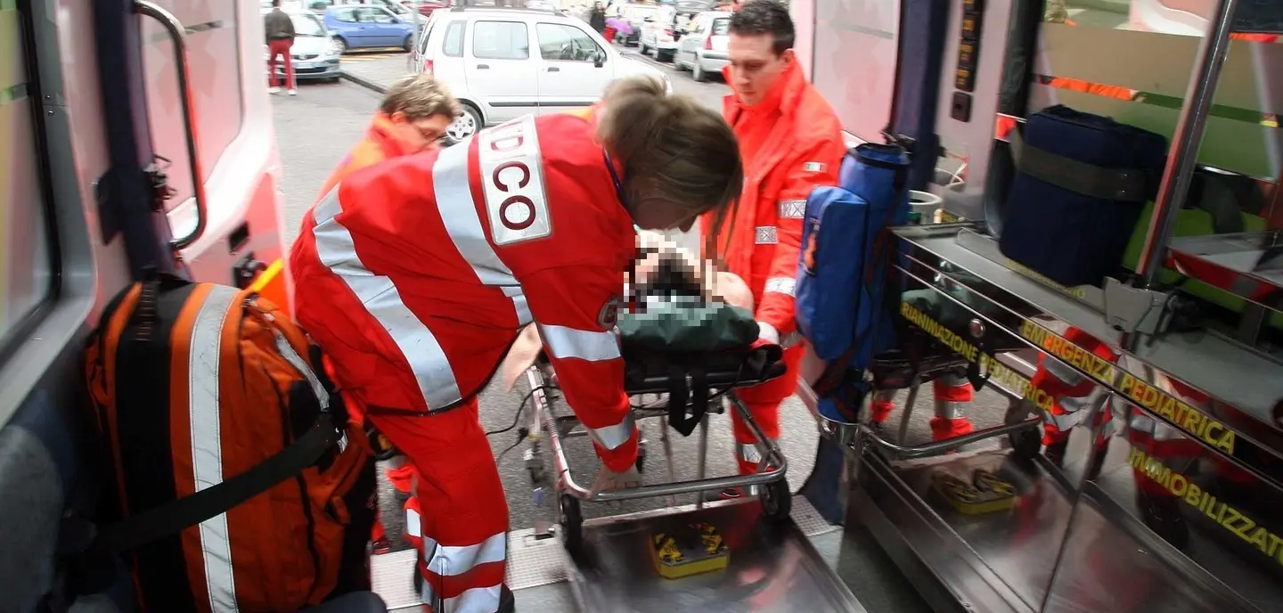 Lonato del Garda, incidente tra auto e moto: gravissimo centauro di 16 anni