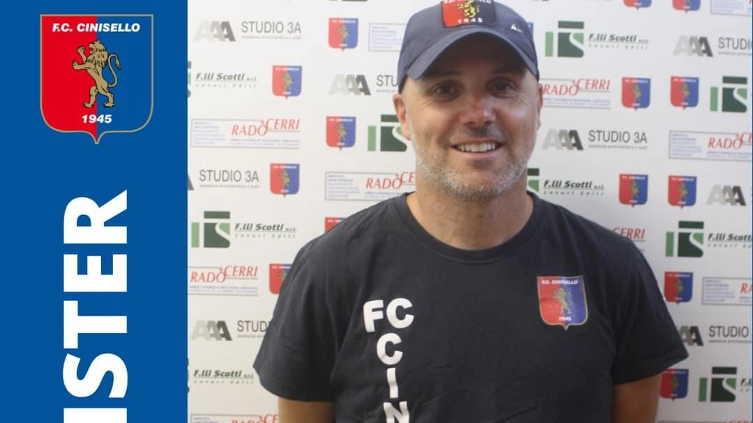 Dario Melgrati esonerato da FC Cinisello per comportamenti non idonei, nonostante i buoni risultati sportivi.