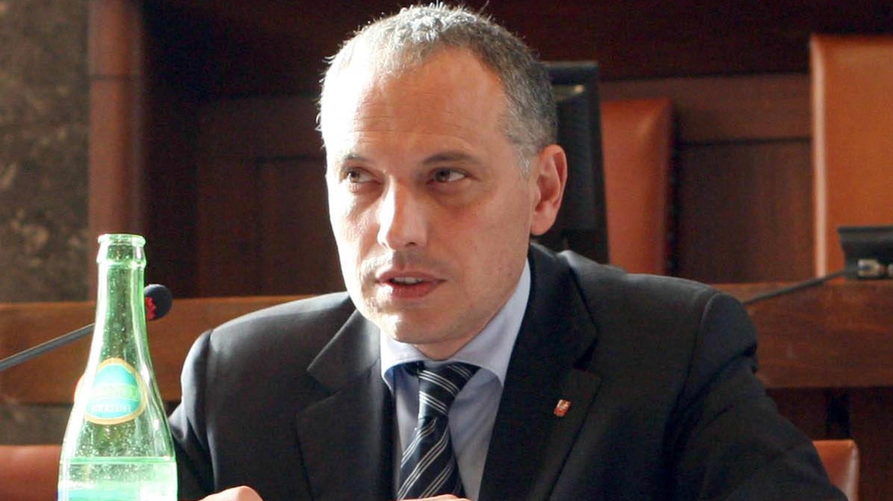 La proposta è stata inviata al presidente di Regione Lombardia e all’assessore regionale ai Trasporti da Jonny Crosio La proposta è stata inviata al presidente di Regione Lombardia e all’assessore regionale ai Trasporti da Jonny Crosio