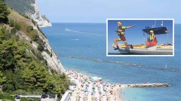 Si tuffa e non riemerge, terrore a Sirolo: morta una ragazza di 22 anni