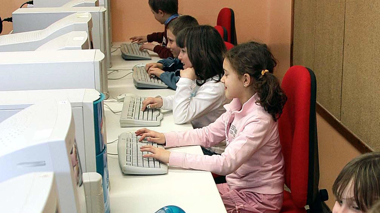 I buoni spesa scolastici sono riservati alle famiglie che risiedono nei Comuni degli ambiti di Sondrio e di Tirano I buoni spesa scolastici sono riservati alle famiglie che risiedono nei Comuni degli ambiti di Sondrio e di Tirano