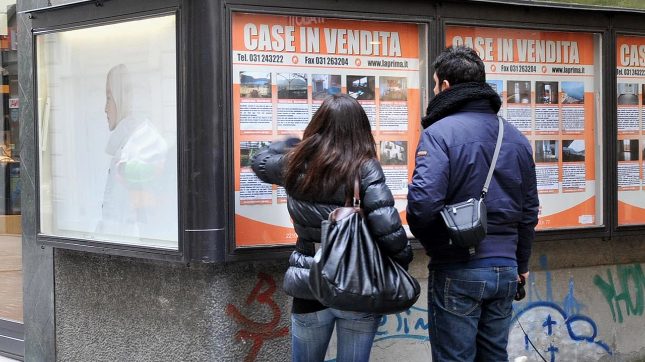 COMO Anche per effetto del turismo Como è in vetta alla classifica dell’importo medio richiesto per un mutuo in Lombardia,... COMO Anche per effetto del turismo Como è in vetta alla classifica dell’importo medio richiesto per un mutuo in Lombardia,...